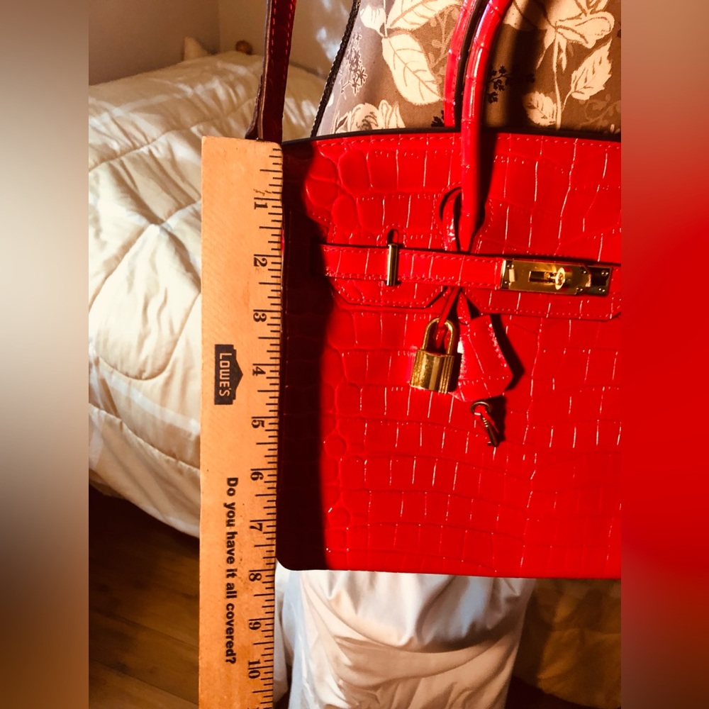 Handbag - Picture 9 of 14